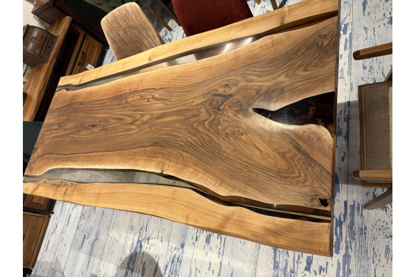 Lara Table En Époxy Noyer (220*100)