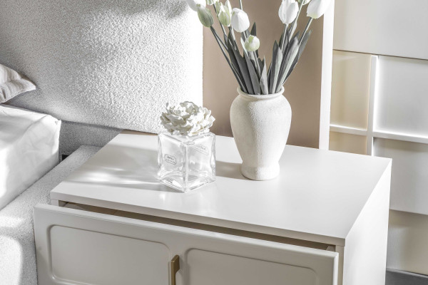Molly Nightstand