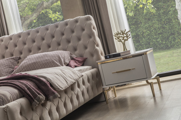 Royal Nightstand